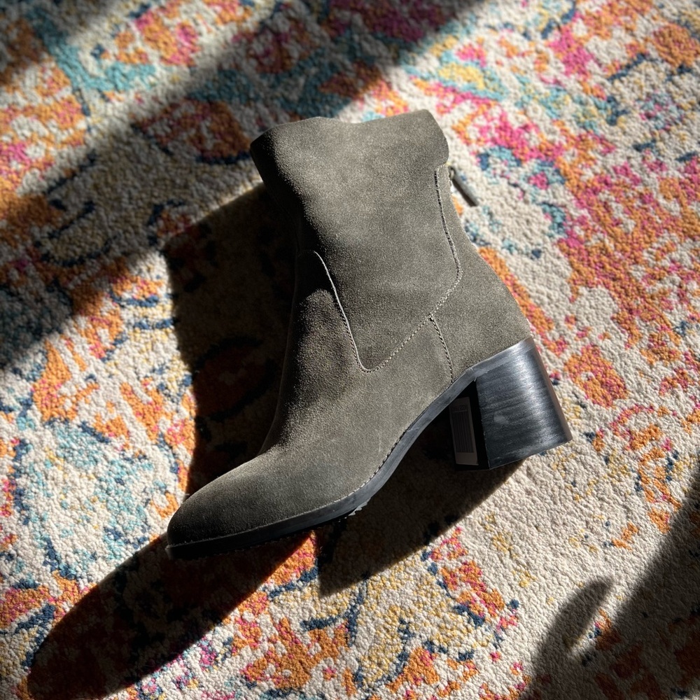 Kelsi Dagger Brooklyn island suede boots in olive green